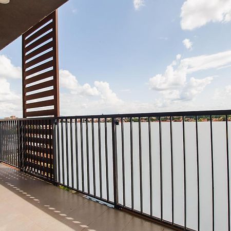 Sunny View 2 Bedroom Central Apartment Oradea Exterior photo