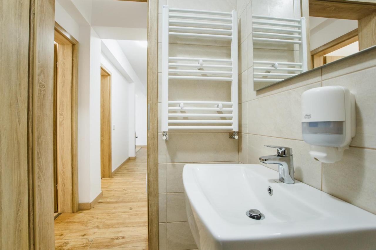 Sunny View 2 Bedroom Central Apartment Oradea Exterior photo